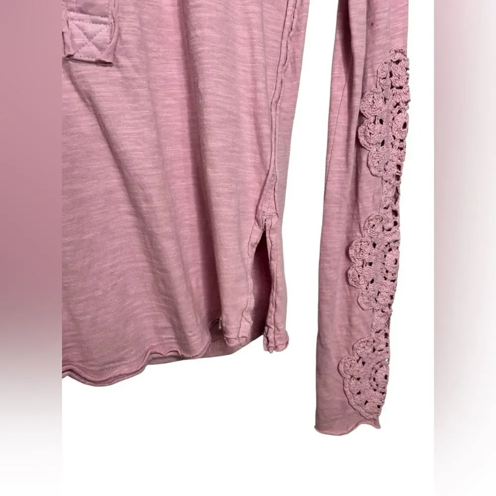 NEW FREE PEOPLE Our Song Henley Cuff Top in Candid Lilac Crocheted Sleeve XS